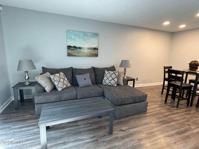 7811 E PARK VIEW Drive, Mesa, AZ 85208