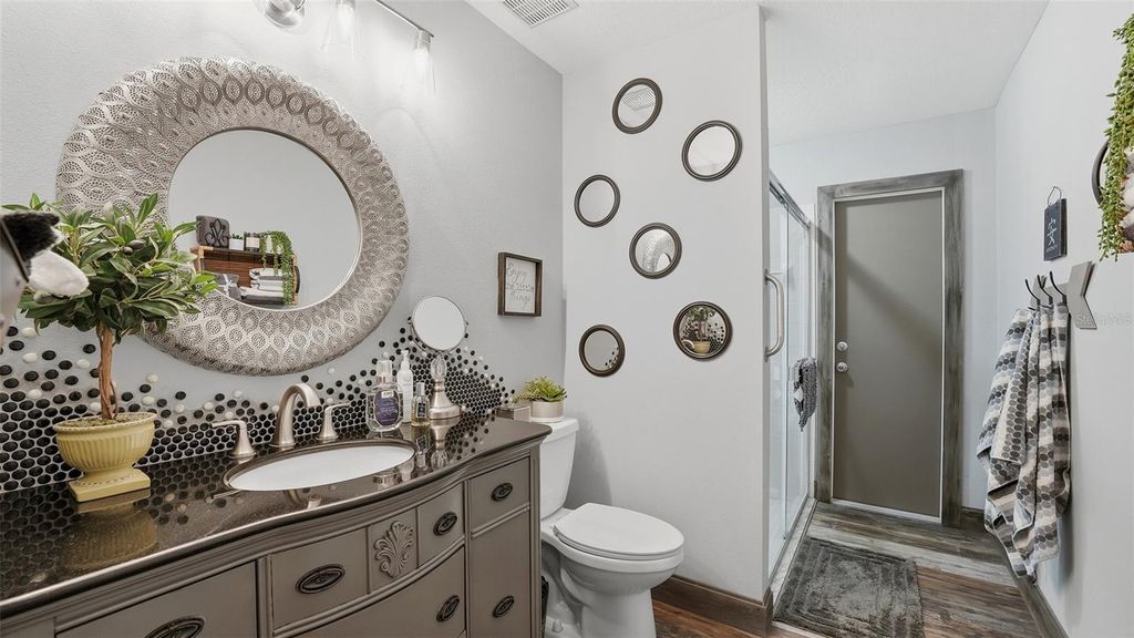 Image 30 of property listing at 4845 TURTLE BAY TERRACE, Bradenton, FL 34203