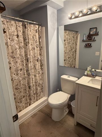 440 Chapeldale Dr, Upper Burrell, PA 15613