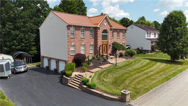 440 Chapeldale Dr, Upper Burrell, PA 15613