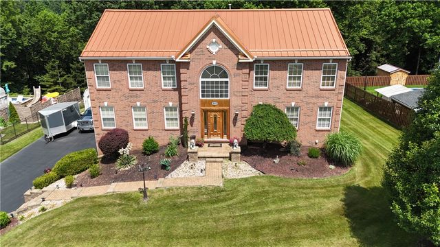 440 Chapeldale Dr, Upper Burrell, PA 15613