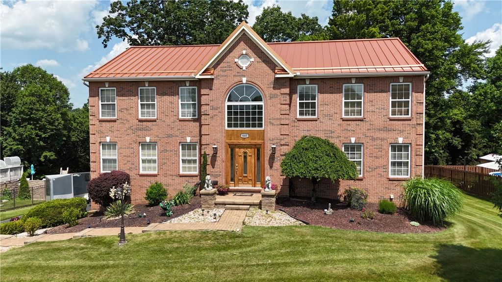 440 Chapeldale Dr, Upper Burrell, PA 15613