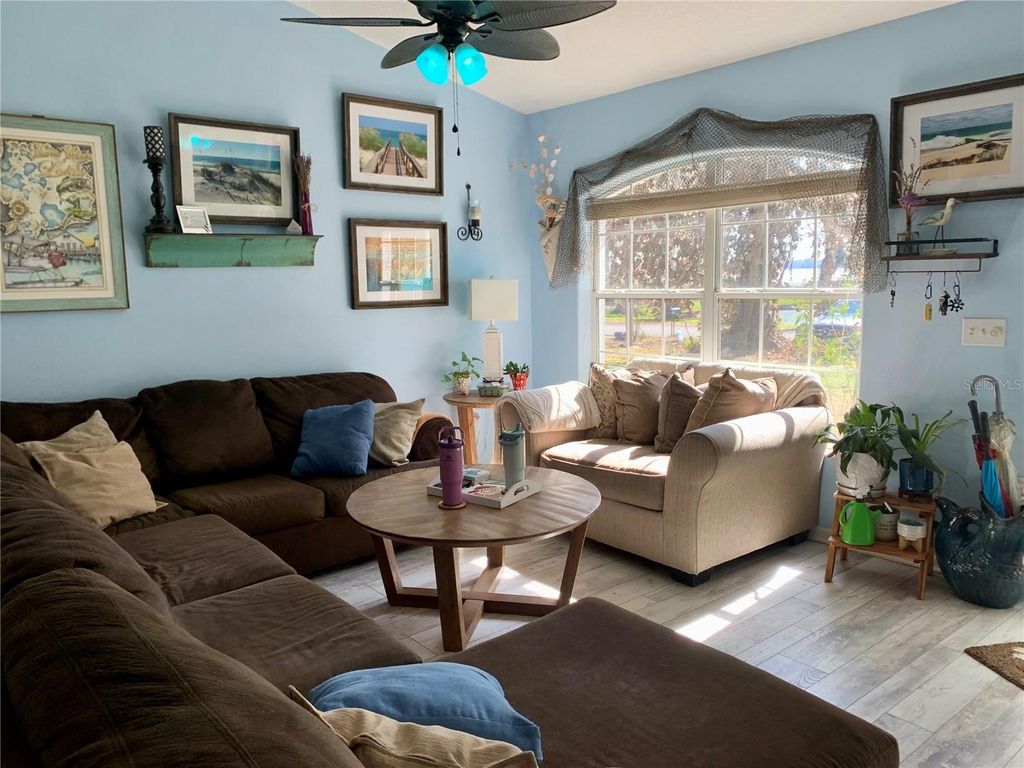 Image 2 of property listing at 31928 HARRIS ROAD, Tavares, FL 32778