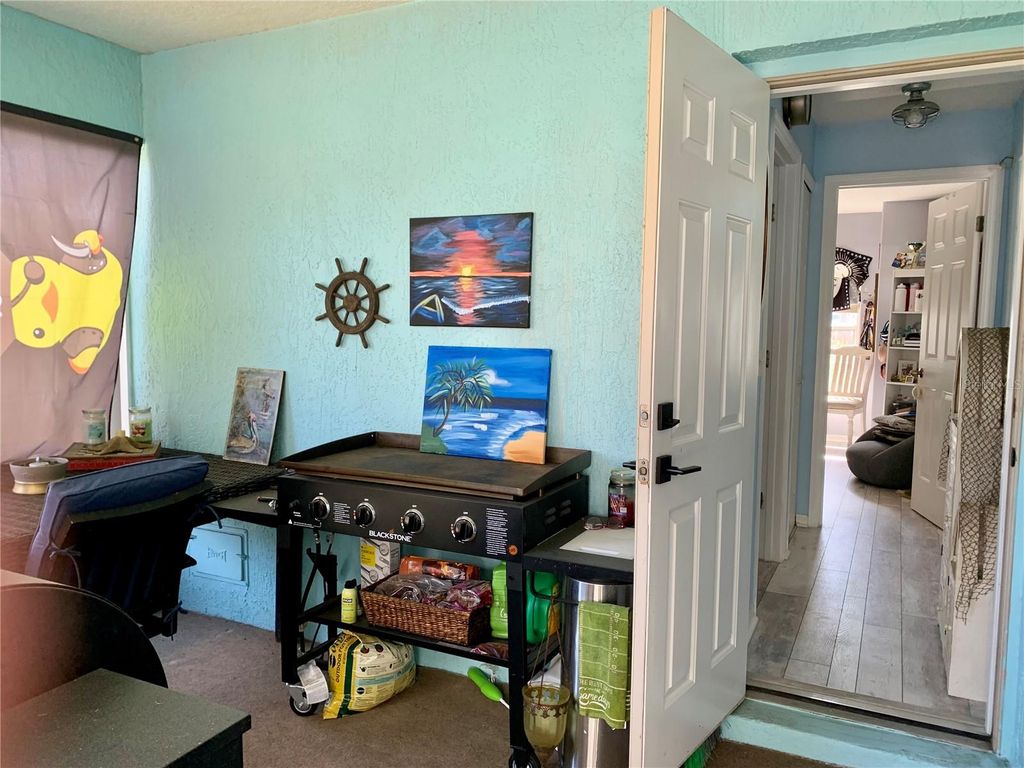 Image 24 of property listing at 31928 HARRIS ROAD, Tavares, FL 32778