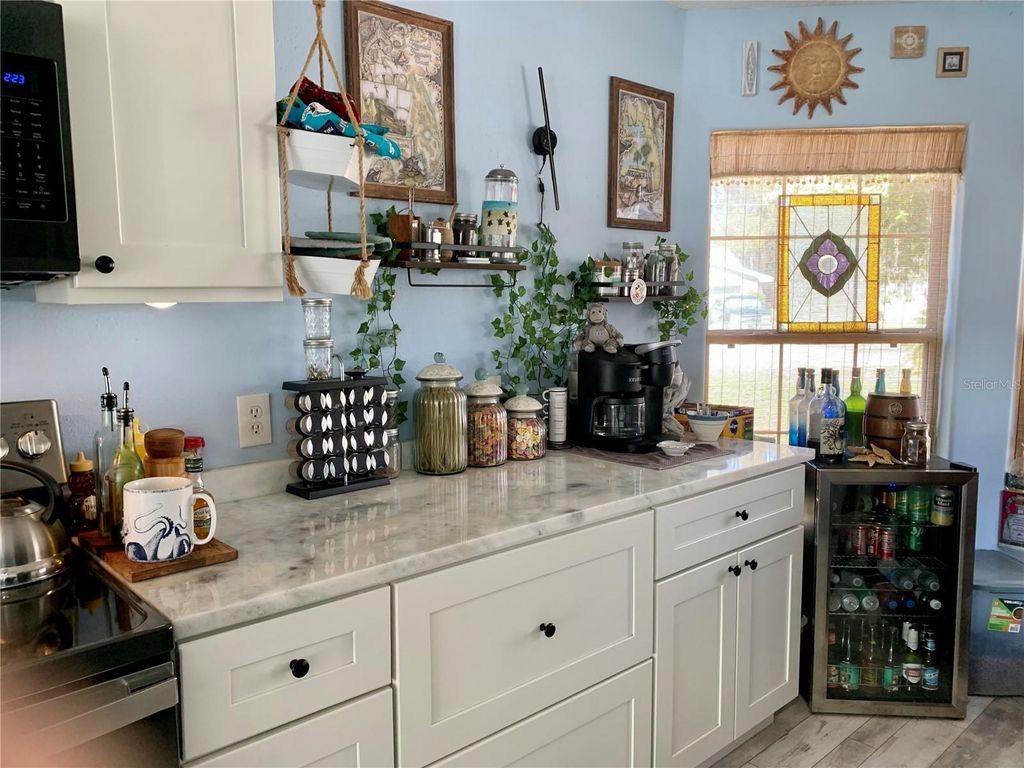 Image 8 of property listing at 31928 HARRIS ROAD, Tavares, FL 32778