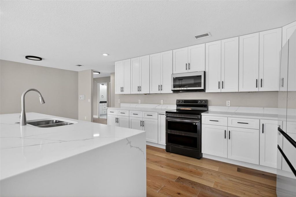 Image 20 of property listing at 1002 OAKDALE STREET, Windermere, FL 34786