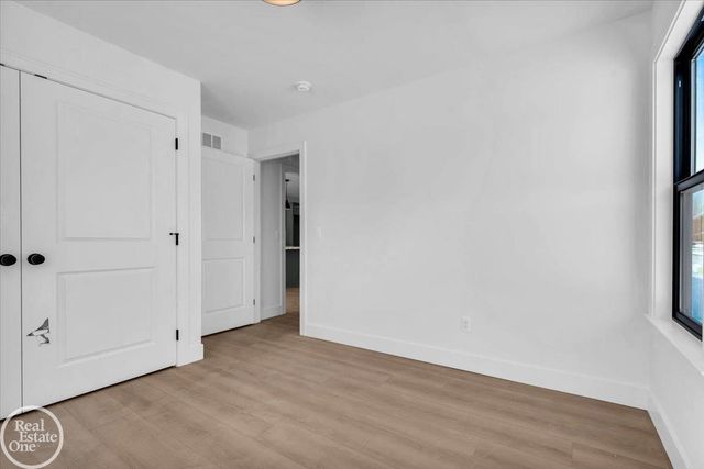 252 Shelldrake Lane, Saint Clair, MI 48079