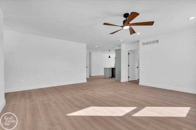 252 Shelldrake Lane, Saint Clair, MI 48079