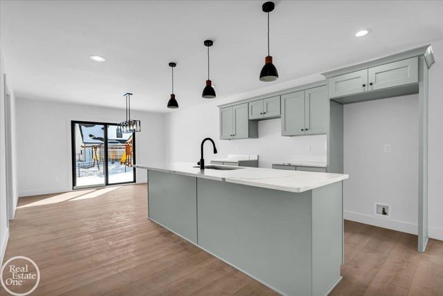 252 Shelldrake Lane, Saint Clair, MI 48079