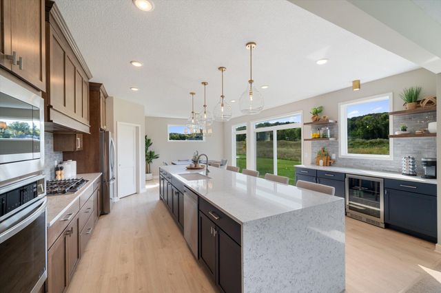 7554 Waverly Avenue, Shakopee, MN 55379