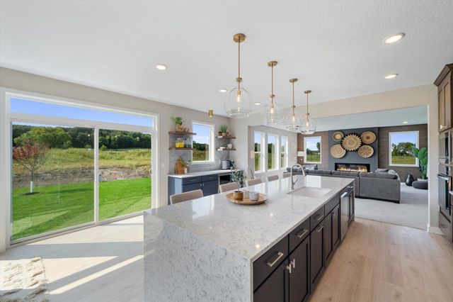 7554 Waverly Avenue, Shakopee, MN 55379