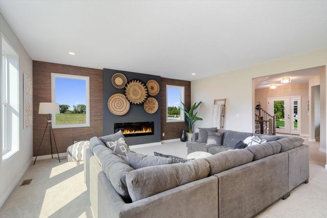 7554 Waverly Avenue, Shakopee, MN 55379