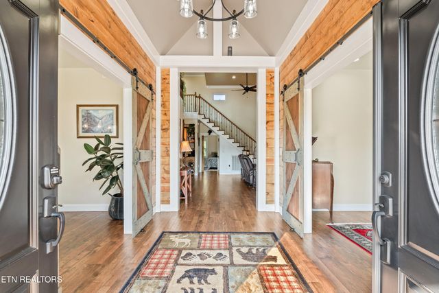 3358 Plateau Rd, Crossville, TN 38571