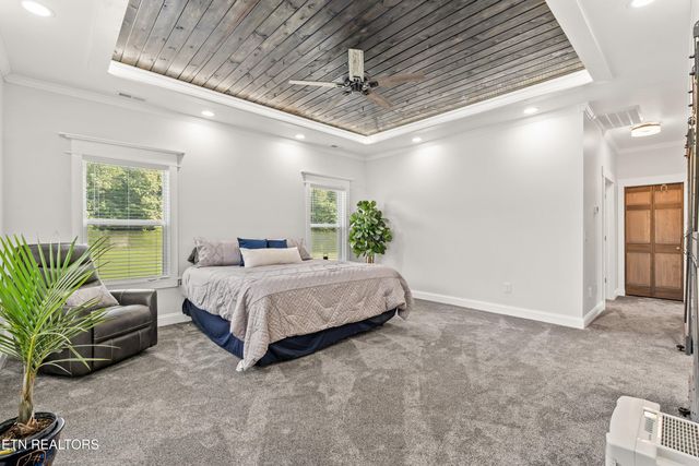 3358 Plateau Rd, Crossville, TN 38571