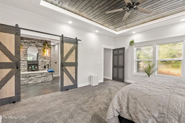 3358 Plateau Rd, Crossville, TN 38571