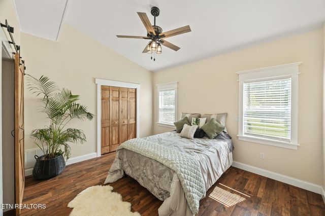 3358 Plateau Rd, Crossville, TN 38571