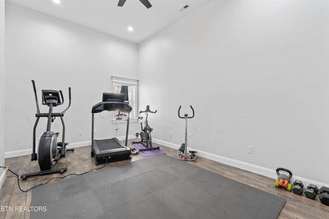 3358 Plateau Rd, Crossville, TN 38571