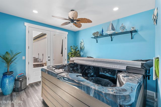 3358 Plateau Rd, Crossville, TN 38571