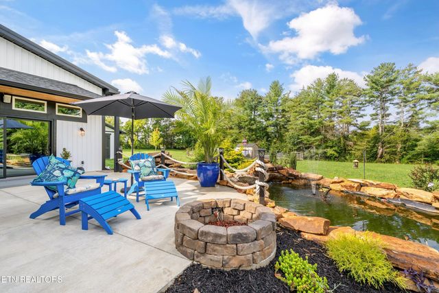 3358 Plateau Rd, Crossville, TN 38571