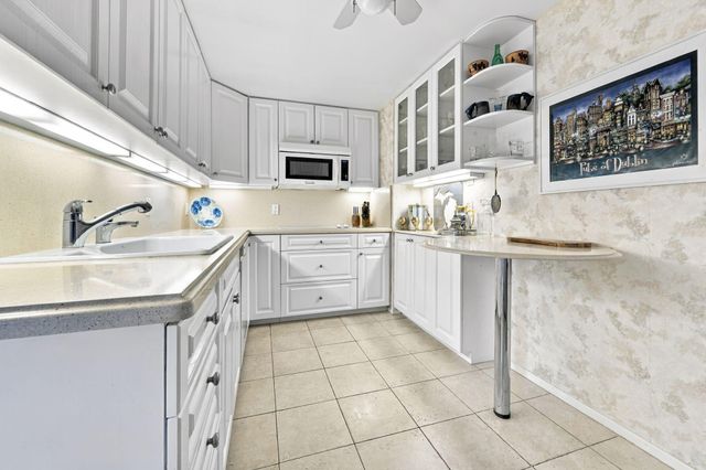 2295 S Ocean Boulevard 517, Palm Beach, FL 33480