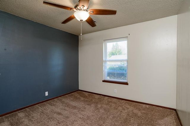 1009 E Will Rogers Drives, Stillwater, OK 74075