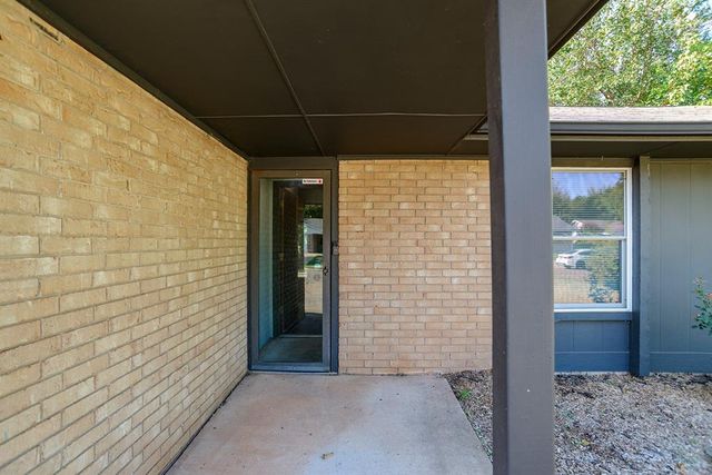 1009 E Will Rogers Drives, Stillwater, OK 74075