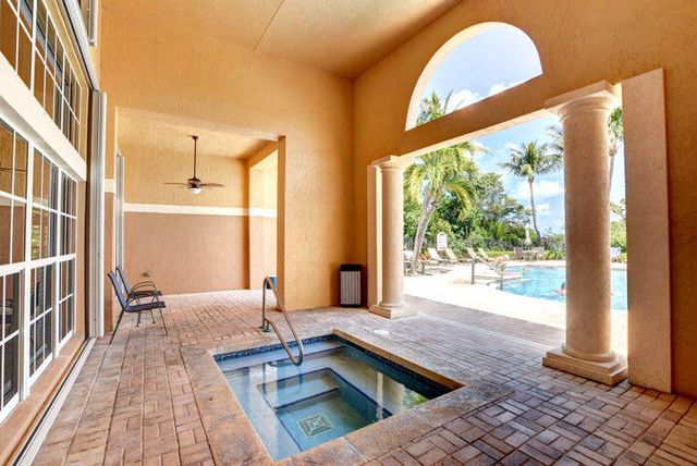 1000 Scotia Drive 605, Hypoluxo, FL 33462