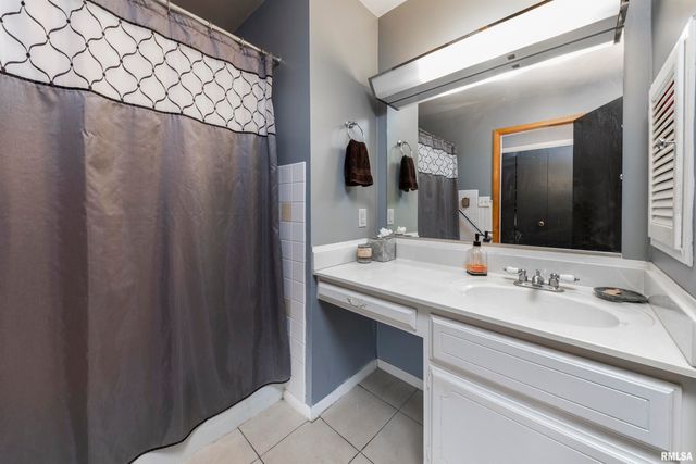 1320 W CEDAR HILLS Drive, Dunlap, IL 61525