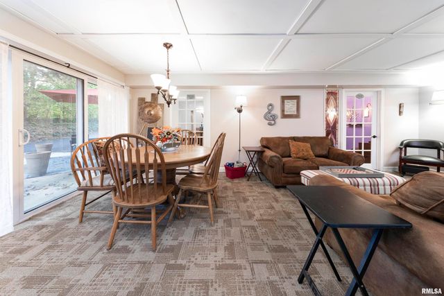 1320 W CEDAR HILLS Drive, Dunlap, IL 61525