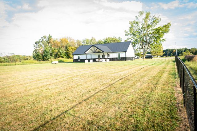 8705 OLD RED BOILING SPGS RD, Lafayette, TN 37083