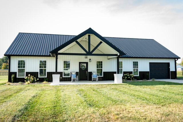 8705 OLD RED BOILING SPGS RD, Lafayette, TN 37083