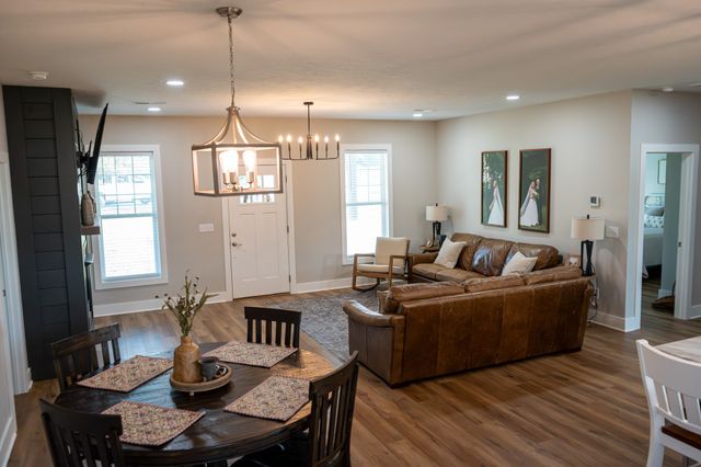 8705 OLD RED BOILING SPGS RD, Lafayette, TN 37083