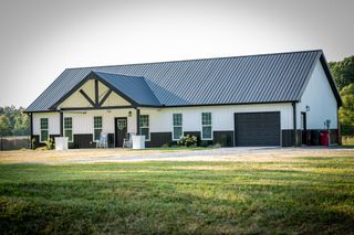 8705 OLD RED BOILING SPGS RD, Lafayette, TN 37083