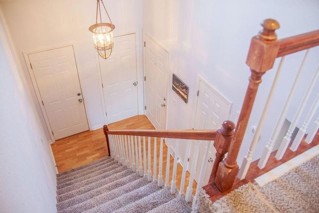 5984 N Kansas Avenue, Gladstone, MO 64119