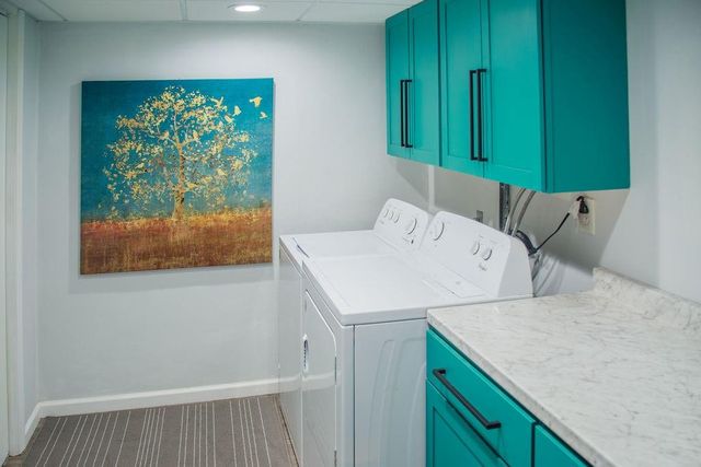 5984 N Kansas Avenue, Gladstone, MO 64119