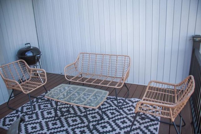 5984 N Kansas Avenue, Gladstone, MO 64119