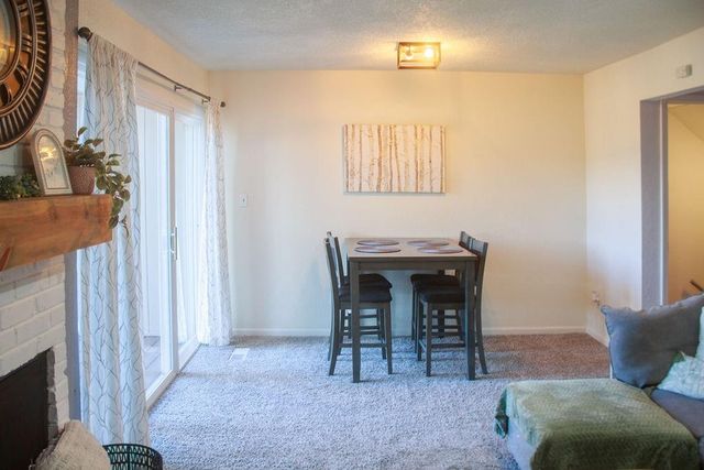 5984 N Kansas Avenue, Gladstone, MO 64119