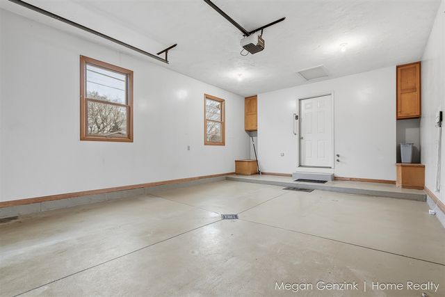 7218-7220 Eastern Avenue, Grand Rapids, MI 49508