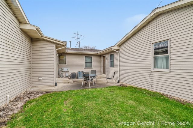 7218-7220 Eastern Avenue, Grand Rapids, MI 49508