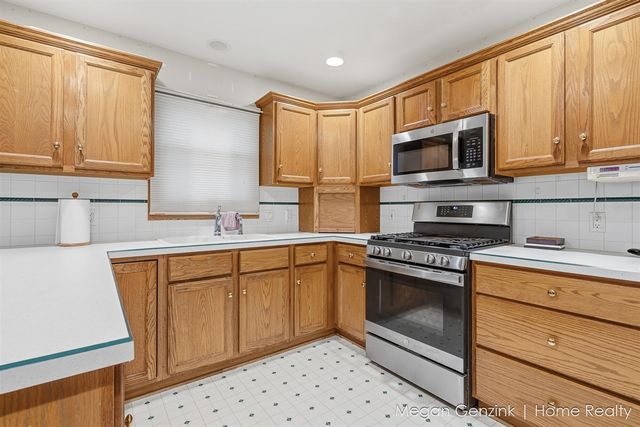 7218-7220 Eastern Avenue, Grand Rapids, MI 49508