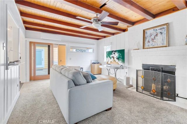 325 Grand Canal, Newport Beach, CA 92662