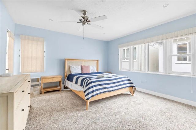 325 Grand Canal, Newport Beach, CA 92662