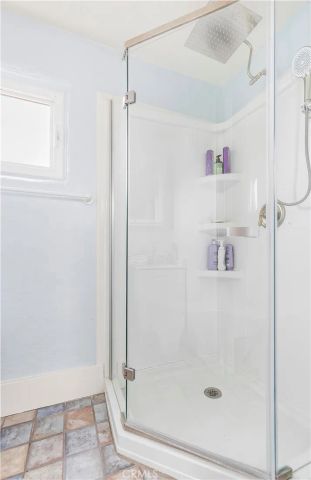 325 Grand Canal, Newport Beach, CA 92662