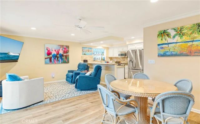 325 Grand Canal, Newport Beach, CA 92662