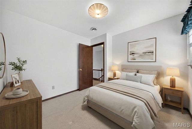 3300 Shrewsbury Lane, St Charles, MO 63301