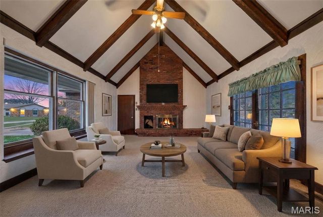 3300 Shrewsbury Lane, St Charles, MO 63301