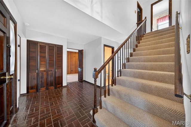 3300 Shrewsbury Lane, St Charles, MO 63301