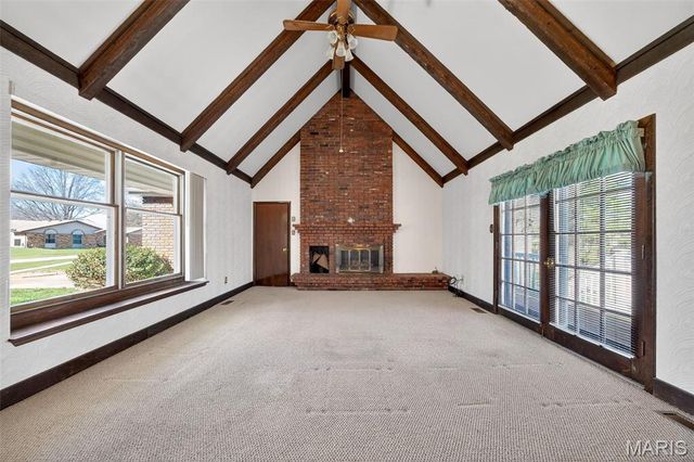 3300 Shrewsbury Lane, St Charles, MO 63301