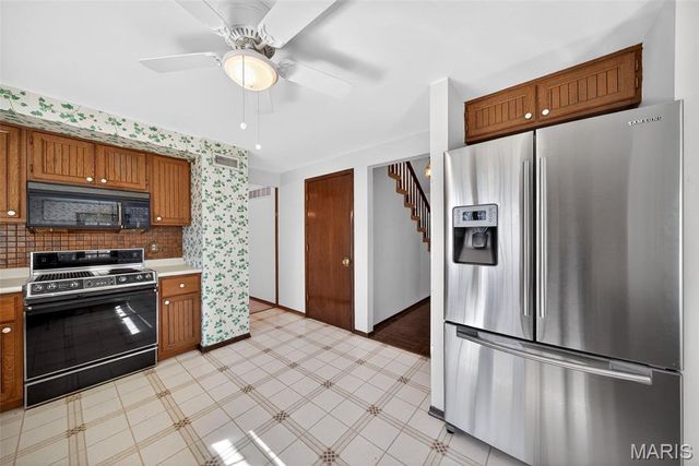 3300 Shrewsbury Lane, St Charles, MO 63301