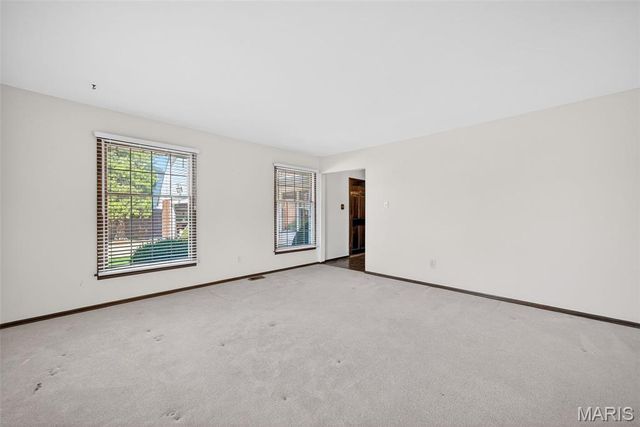 3300 Shrewsbury Lane, St Charles, MO 63301